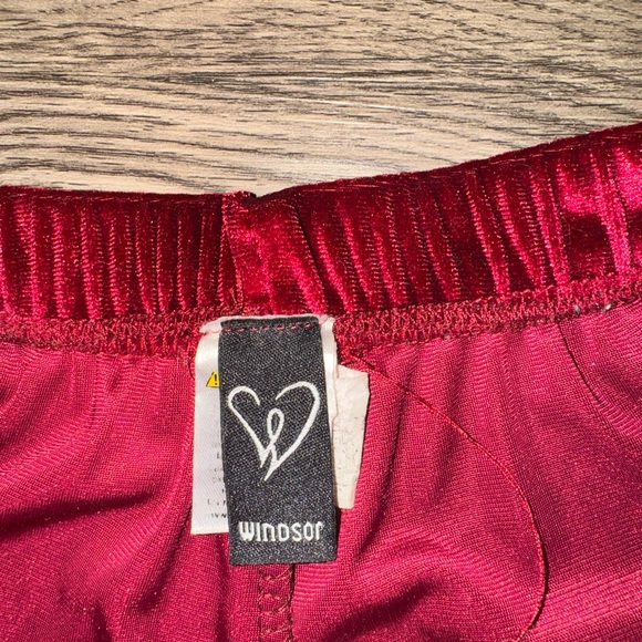 Vintage velour short shorts in x small - Picture 3 of 6